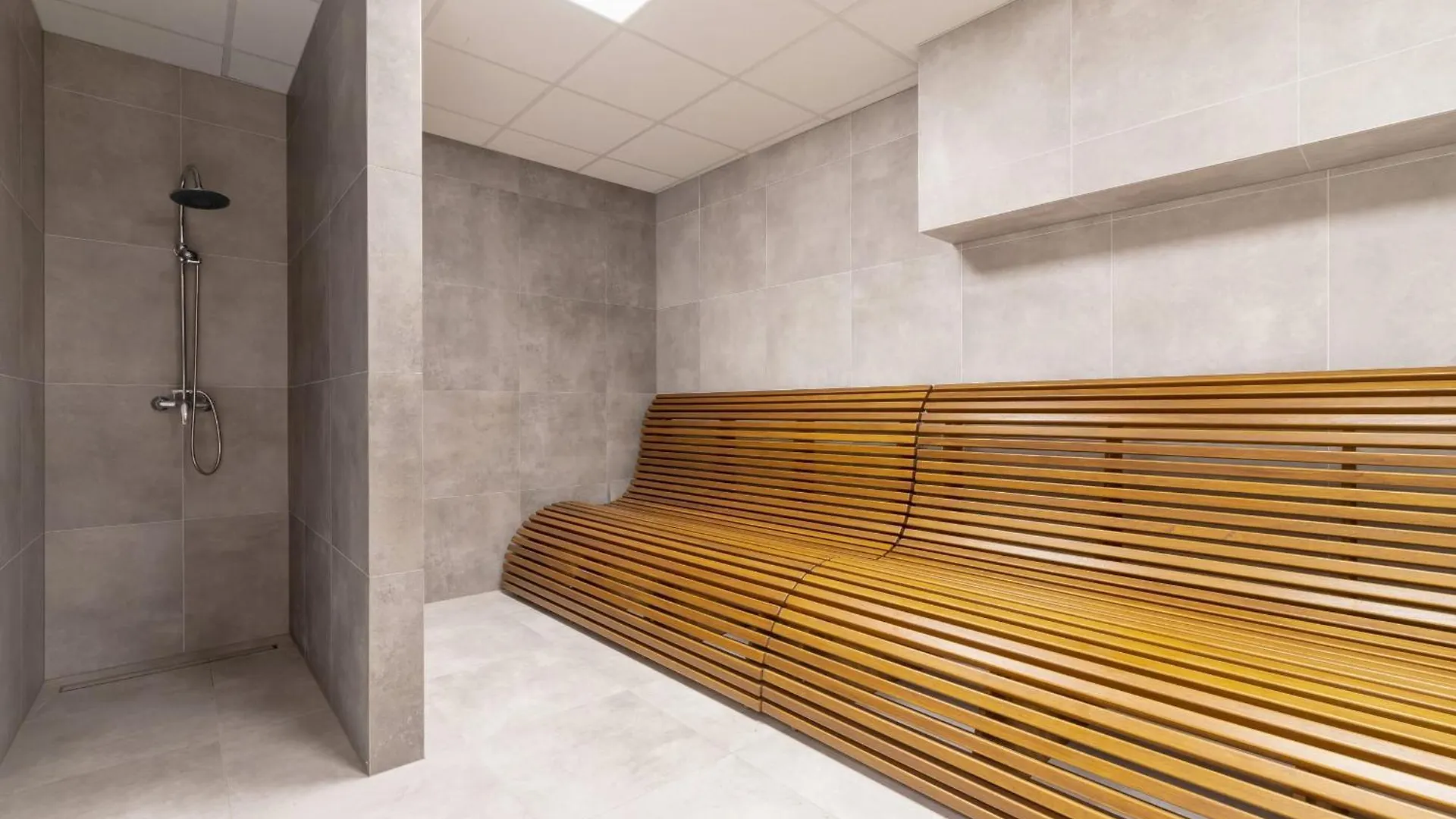 Modern Studios With Air Conditioning In Downtown Krakow By Noclegi Renters Apartment