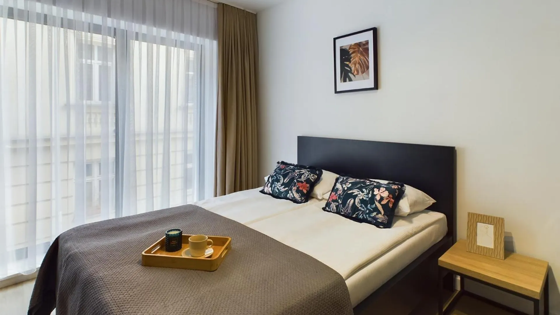 Modern Studios With Air Conditioning In Downtown Krakow By Noclegi Renters Poland
