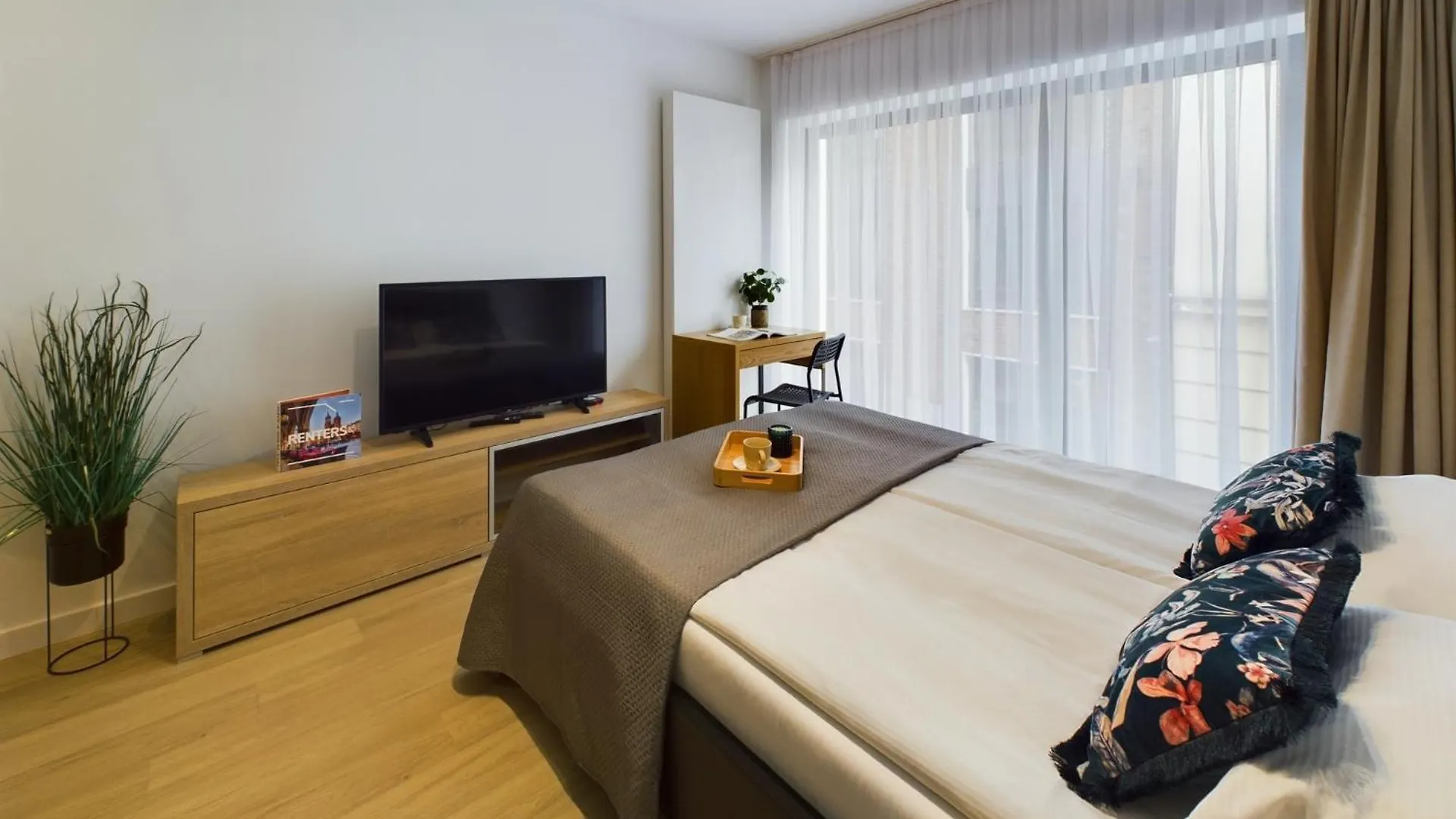 Modern Studios With Air Conditioning In Downtown Krakow By Noclegi Renters 0*,  Poland